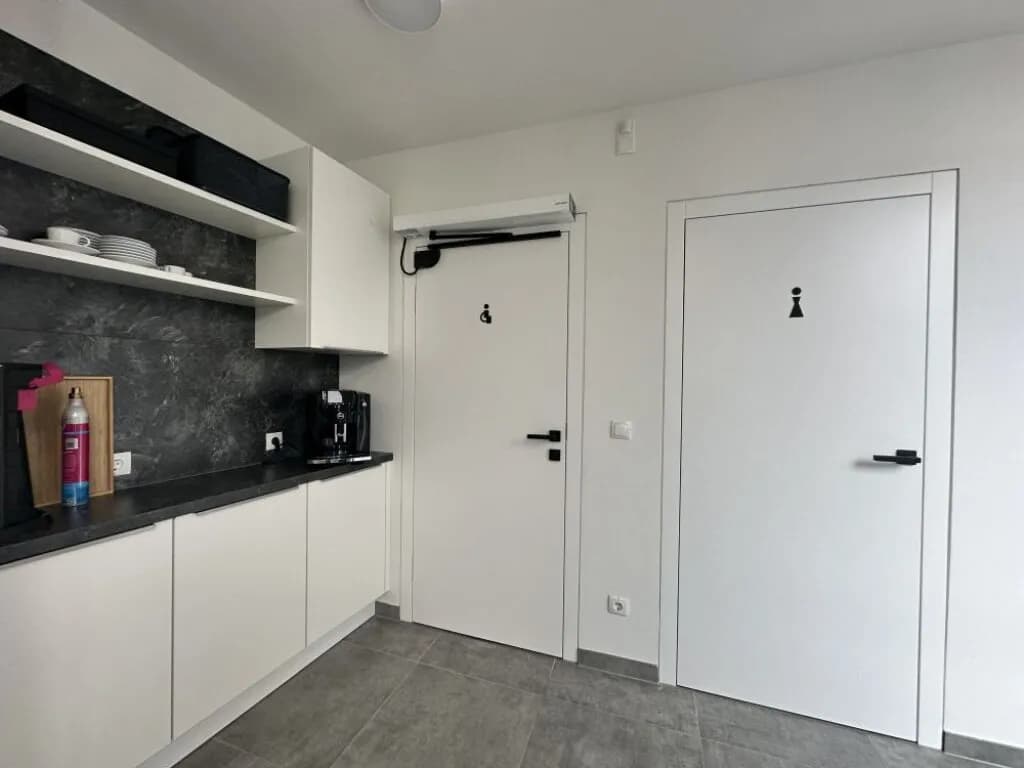 4-Zimmer-Gewerbeimmobilie mieten in Graz – 233 m², € 6.255 – Bild 24 von 37