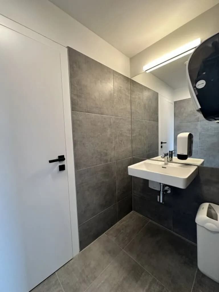 4-Zimmer-Gewerbeimmobilie mieten in Graz – 233 m², € 6.255 – Bild 26 von 37