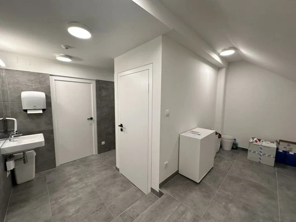 4-Zimmer-Gewerbeimmobilie mieten in Graz – 233 m², € 6.255 – Bild 30 von 37