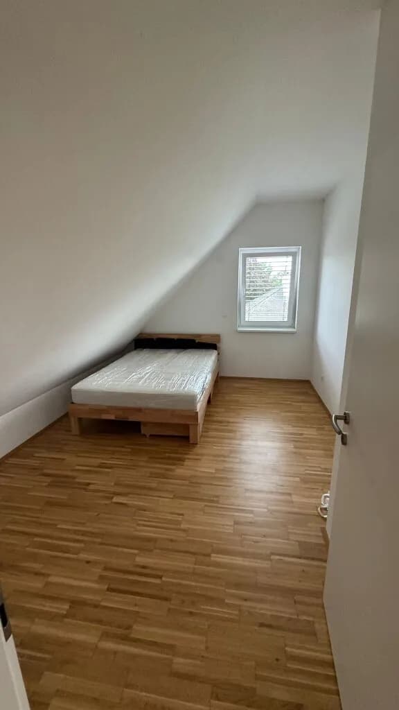 4-Zimmer-Gewerbeimmobilie mieten in Tulln – 130 m², € 2.148 – Bild 17 von 22
