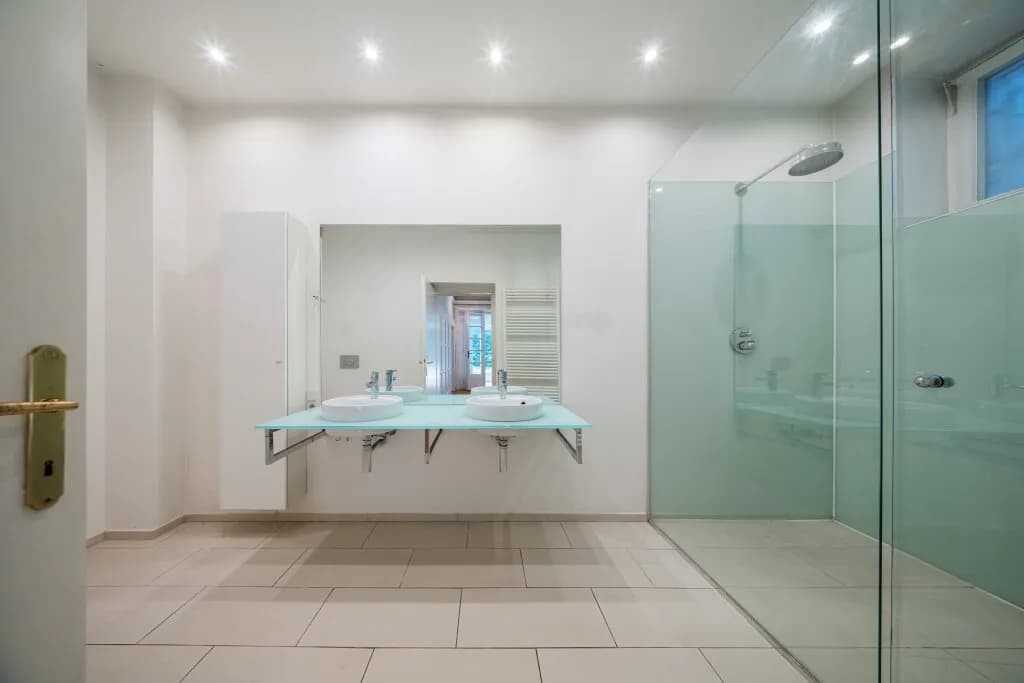 5-Zimmer-Wohnung mieten in Wien – 244,46 m², € 4.500 – Bild 12 von 39