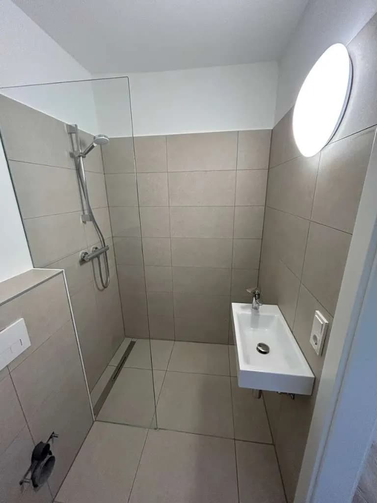 1-Zimmer-Immobilie mieten in Wels – 20 m², € 395 – Bild 6 von 13