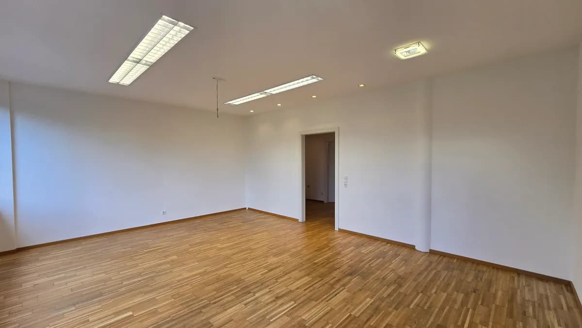 5-Zimmer-Gewerbeimmobilie mieten in Graz – 160 m², € 1.796 – Bild 4 von 14