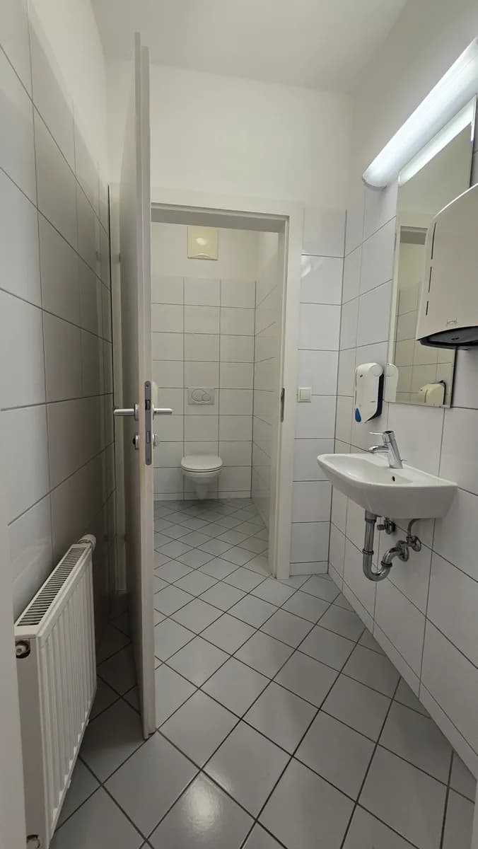 5-Zimmer-Gewerbeimmobilie mieten in Graz – 160 m², € 1.796 – Bild 11 von 14