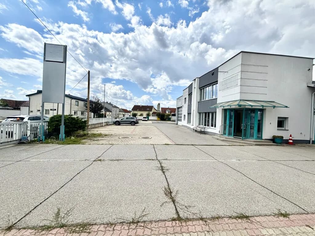 Gewerbeimmobilie mieten in Neusiedl am See – 388 m², € 2.670 – Bild 2 von 15