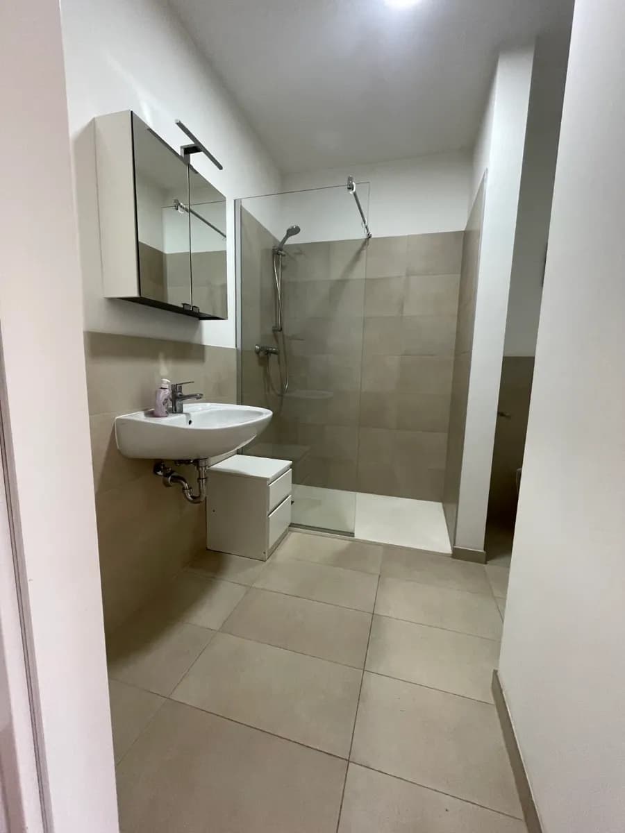 Gewerbeimmobilie kaufen in Linz Land – 449 m², € 3.152 – Bild 8 von 8
