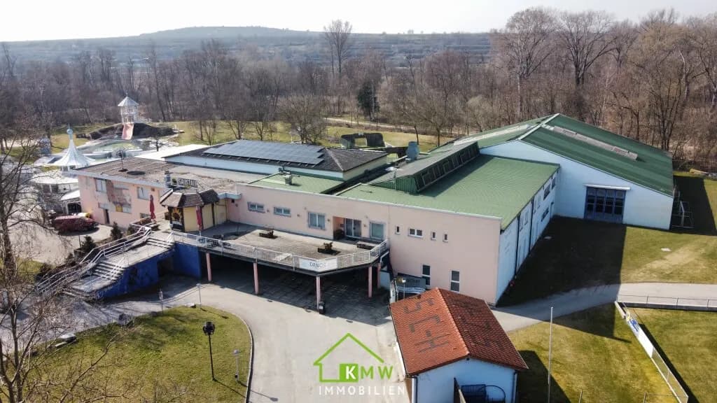Gewerbeimmobilie kaufen in Krems Land – 4 000 m², € 580.000 – Bild 2 von 15