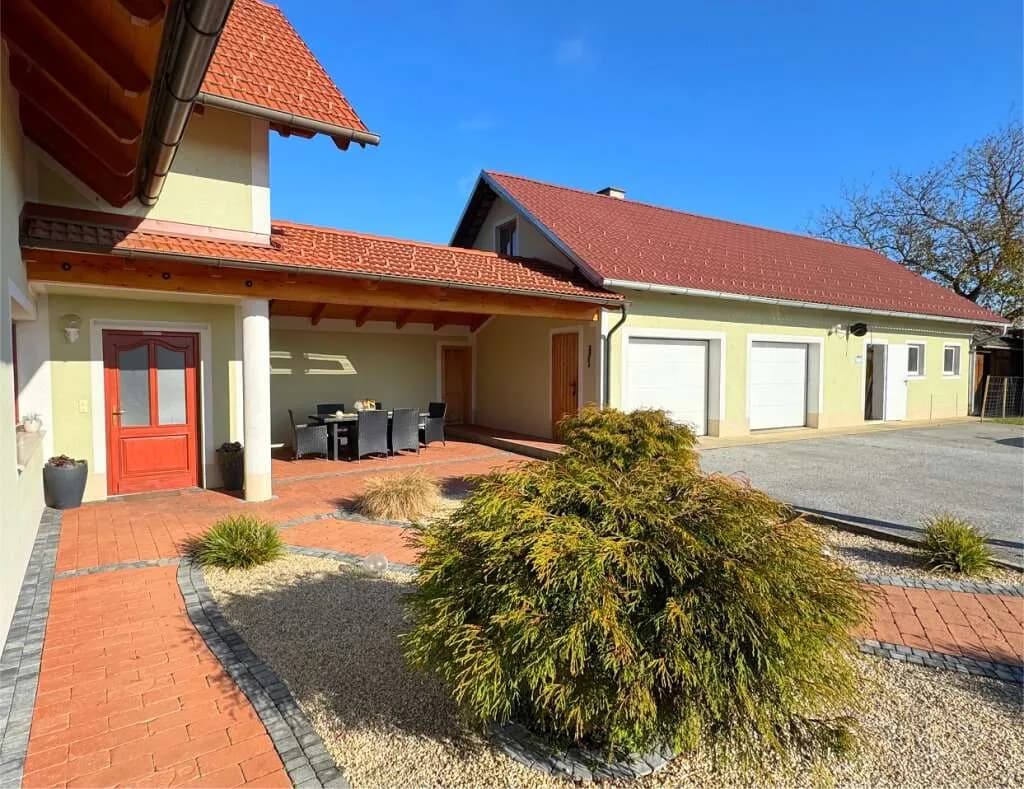 10-Zimmer-Immobilie kaufen in Jennersdorf – 289 m², € 747.000 – Bild 5 von 36