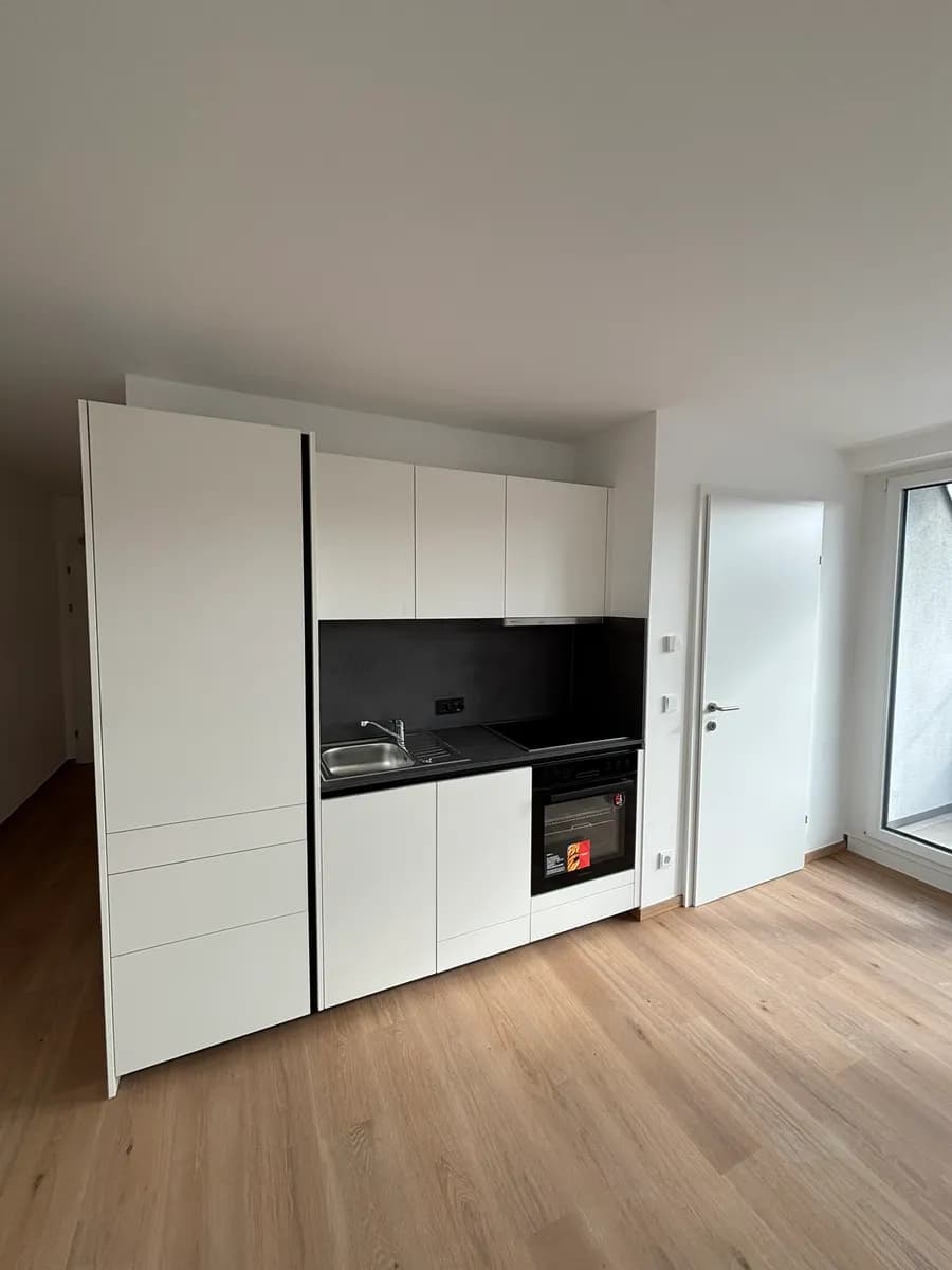 2-Zimmer-Wohnung mieten in Linz – 39 m², € 796 – Bild 2 von 11