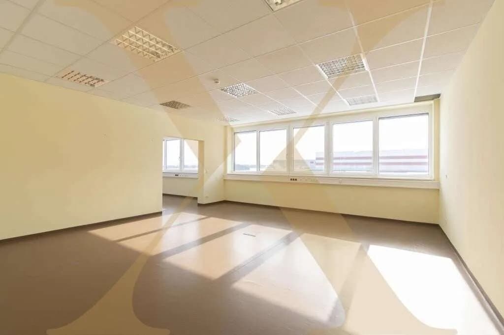Gewerbeimmobilie mieten in Wels-Land – 682 m², € 6.951