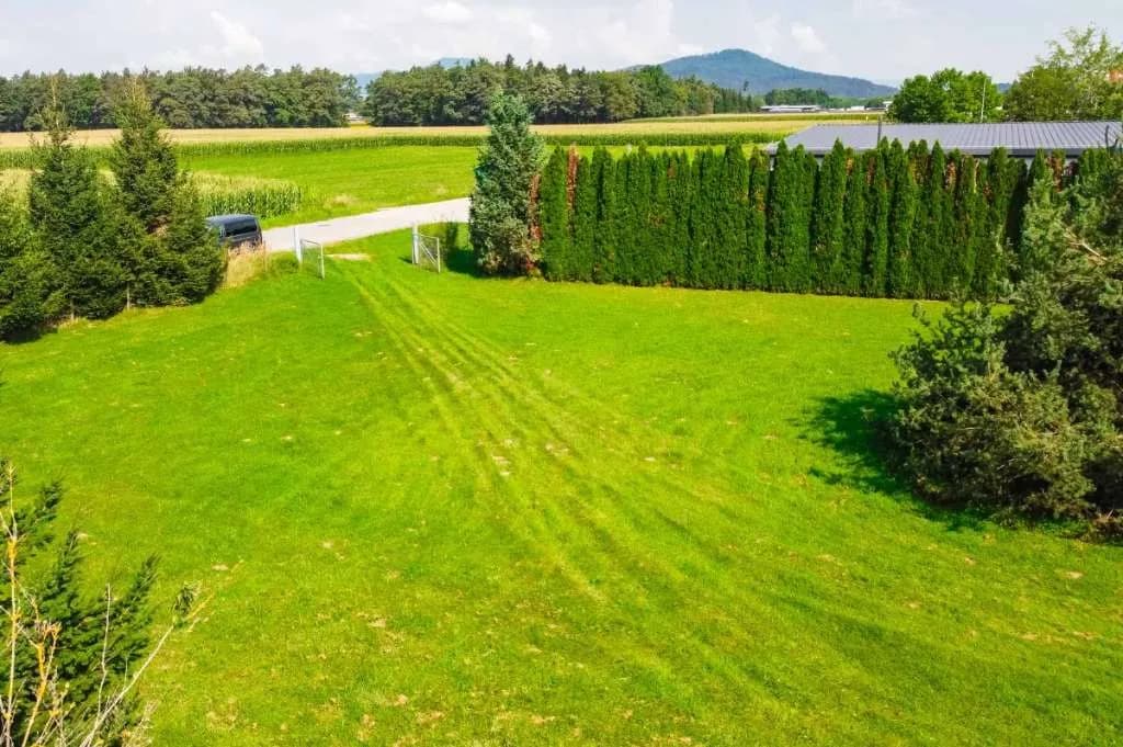 Grundstück kaufen in Klagenfurt – 3 000 m², € 117 – Bild 4 von 17