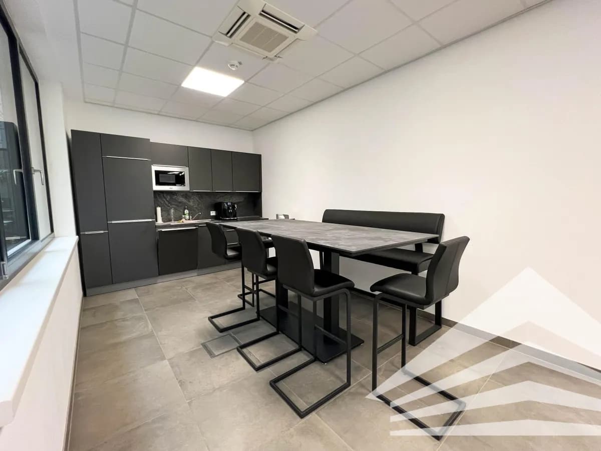7-Zimmer-Gewerbeimmobilie mieten in Urfahr-Umgebung – 420 m², € 6.527 – Bild 14 von 19