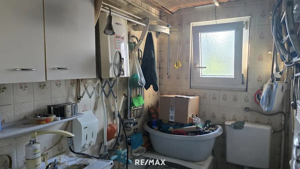 4-Zimmer-Haus kaufen in Wels – 111 m², € 115.000 – Bild 6 von 10