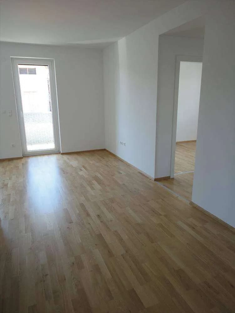 4-Zimmer-Wohnung mieten in Wiener Neustadt – 90 m², € 911 – Bild 7 von 9