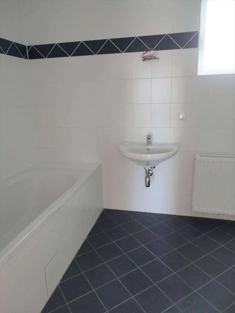 4-Zimmer-Wohnung mieten in Wiener Neustadt – 90 m², € 911 – Bild 8 von 9