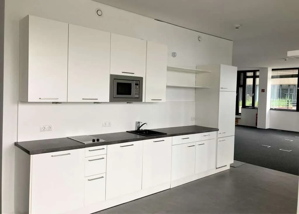 8-Zimmer-Gewerbeimmobilie mieten in Wien – 364 m², € 7.409 – Bild 6 von 6