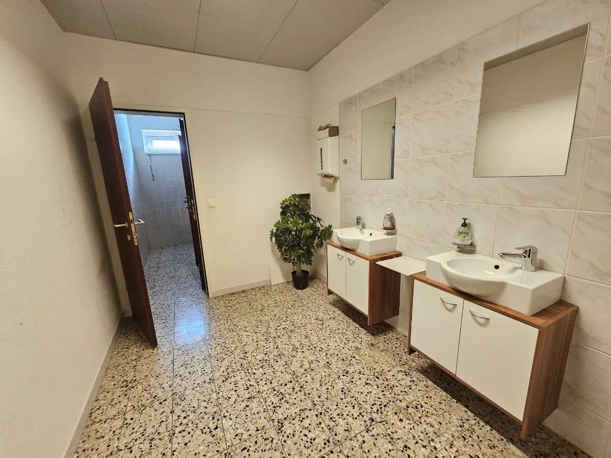 1-Zimmer-Gewerbeimmobilie mieten in Bruck-Mürzzuschlag – 44 m², € 386 – Bild 5 von 5
