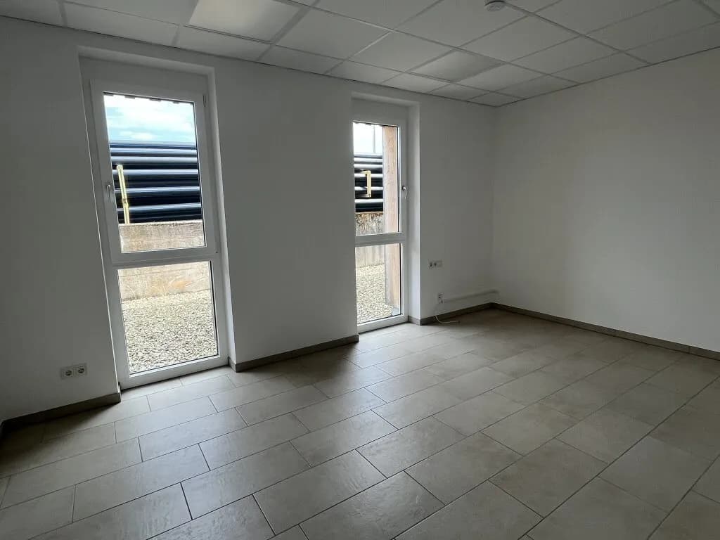 3-Zimmer-Gewerbeimmobilie mieten in Perg – 137 m², € 1.301 – Bild 7 von 19