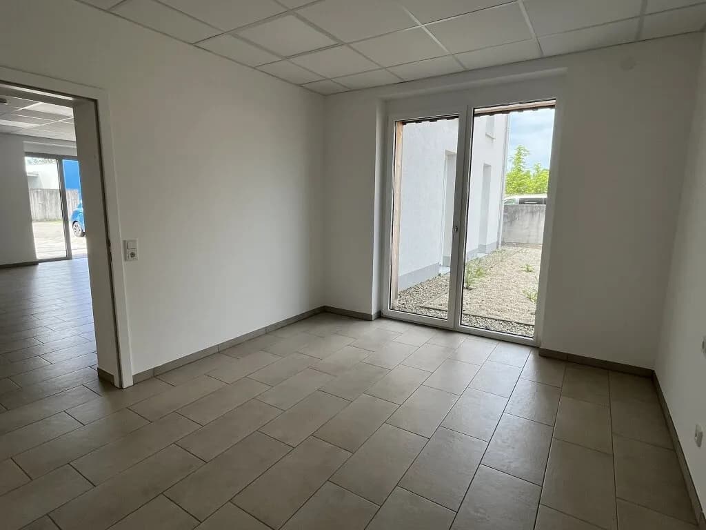 3-Zimmer-Gewerbeimmobilie mieten in Perg – 137 m², € 1.301 – Bild 9 von 19