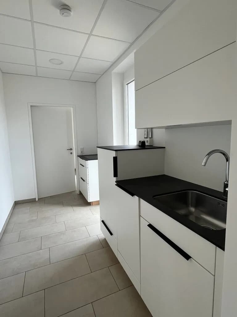 3-Zimmer-Gewerbeimmobilie mieten in Perg – 137 m², € 1.301 – Bild 12 von 19