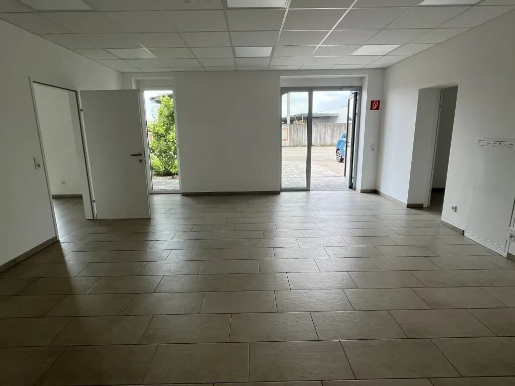 3-Zimmer-Gewerbeimmobilie mieten in Perg – 137 m², € 1.301 – Bild 18 von 19
