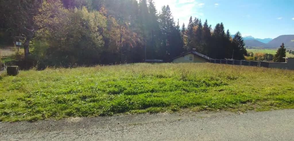 Grundstück kaufen in Villach – 1 000 m², € 225.000