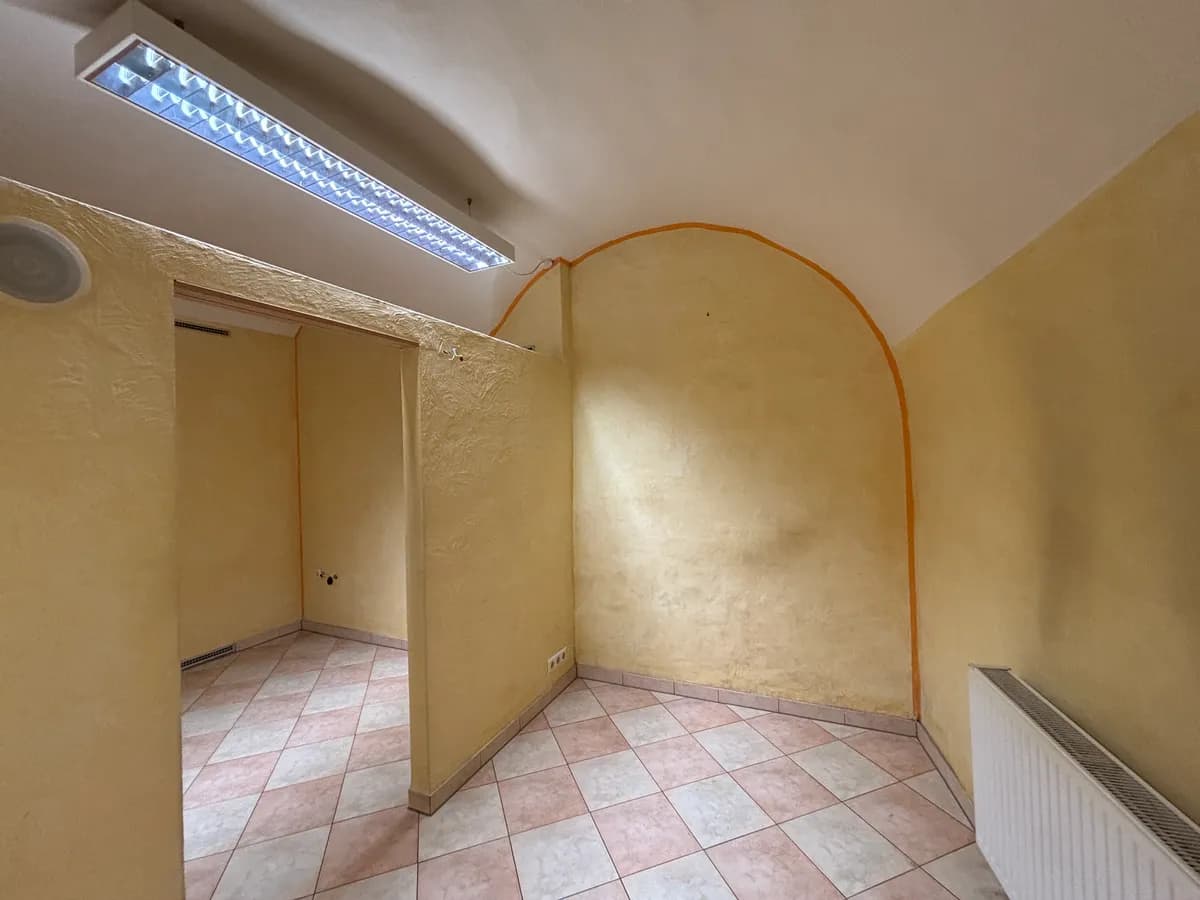 5-Zimmer-Gewerbeimmobilie mieten in Leoben – 72 m², € 484 – Bild 3 von 6