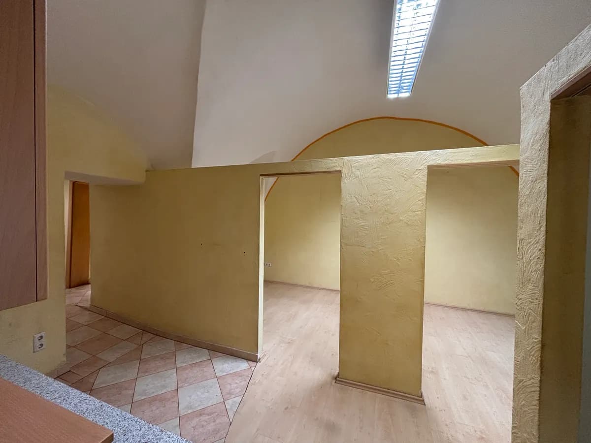 5-Zimmer-Gewerbeimmobilie mieten in Leoben – 72 m², € 484 – Bild 6 von 6