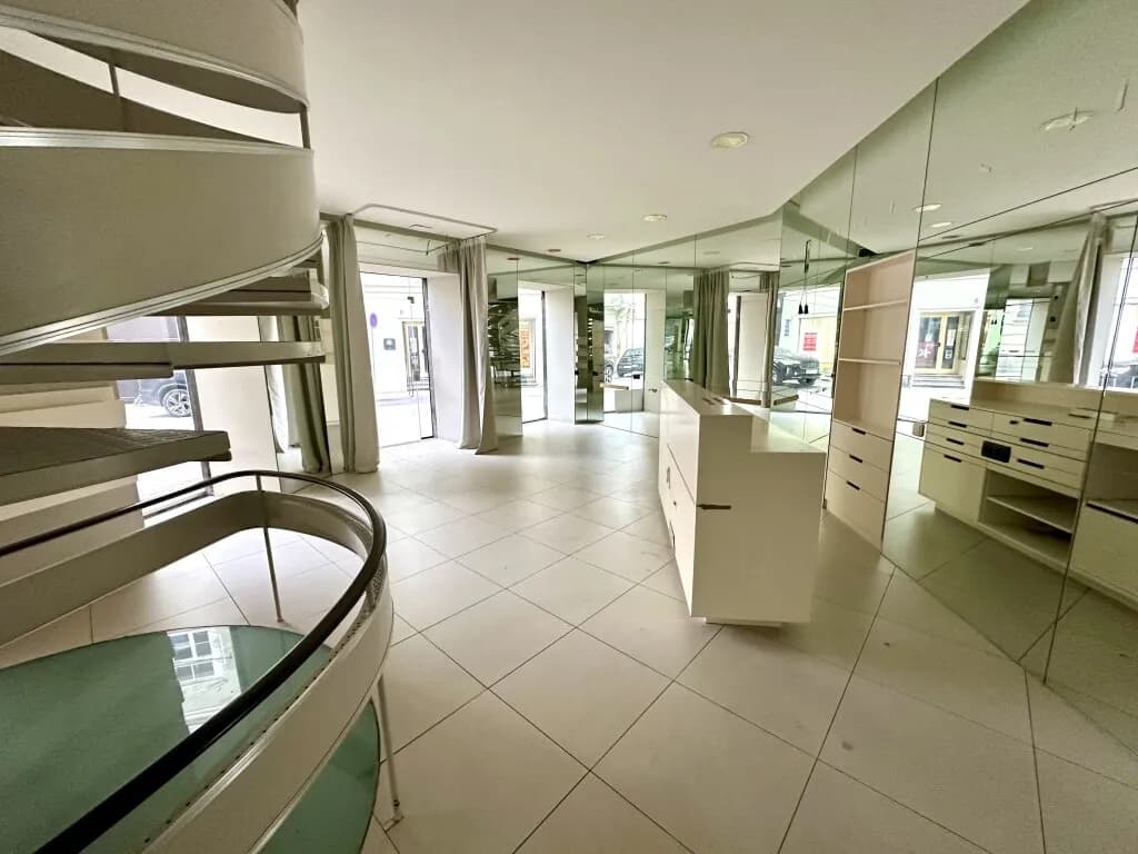 4-Zimmer-Gewerbeimmobilie mieten in Graz – 133 m², € 3.582 – Bild 2 von 18