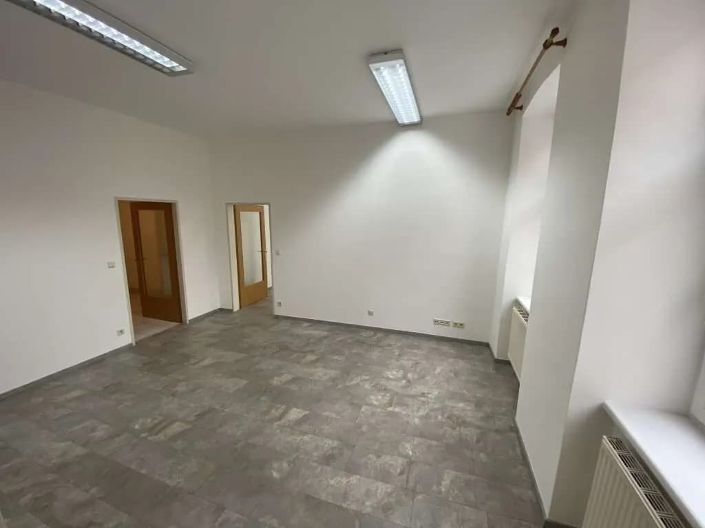 Gewerbeimmobilie mieten in Wien – 67 m², € 799