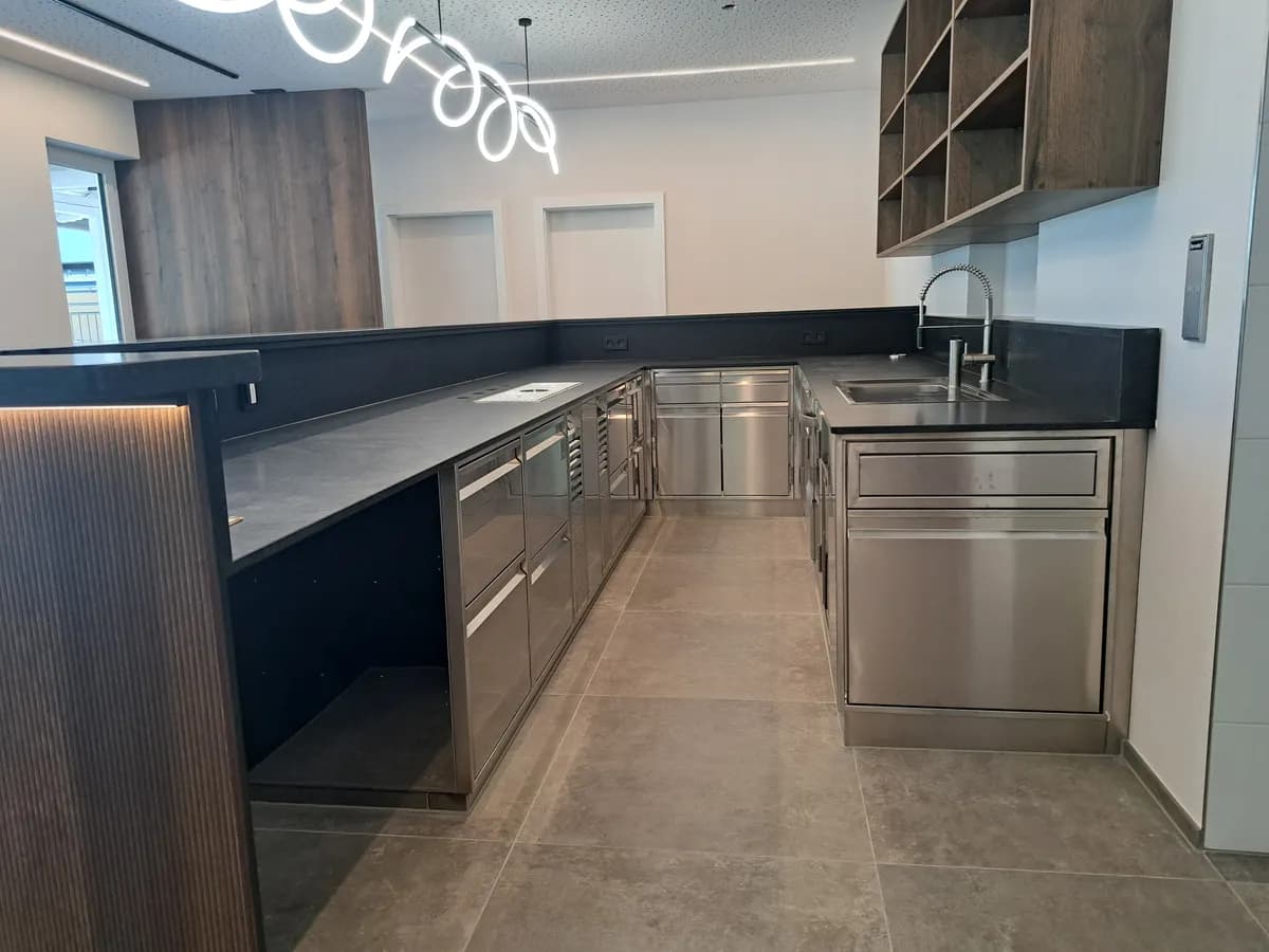 Gewerbeimmobilie mieten in Salzburg-Umgebung – 200 m², € 4.000 – Bild 4 von 8