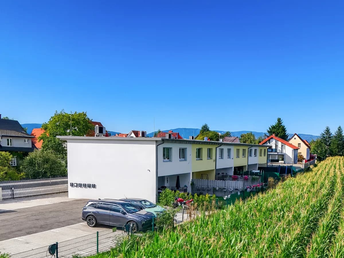 4-Zimmer-Haus mieten in Neunkirchen – 100,15 m², € 1.560 – Bild 2 von 19