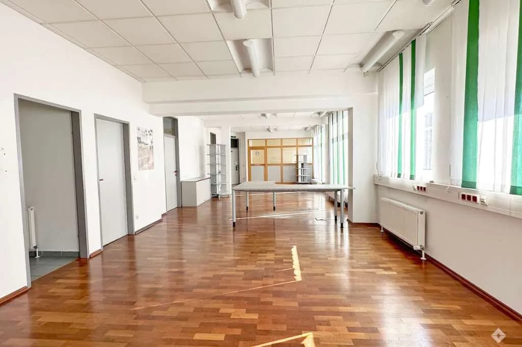 Gewerbeimmobilie mieten in Salzburg Stadt – 195 m², € 2.800 – Bild 5 von 8