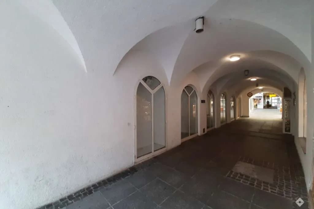 Gewerbeimmobilie mieten in Vöcklabruck – 110 m², € 1.023 – Bild 3 von 4