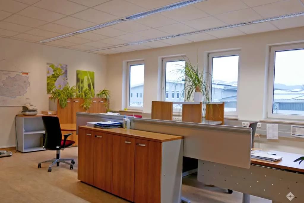 Gewerbeimmobilie mieten in Salzburg-Umgebung – 1 802 m², € 11.000 – Bild 4 von 6