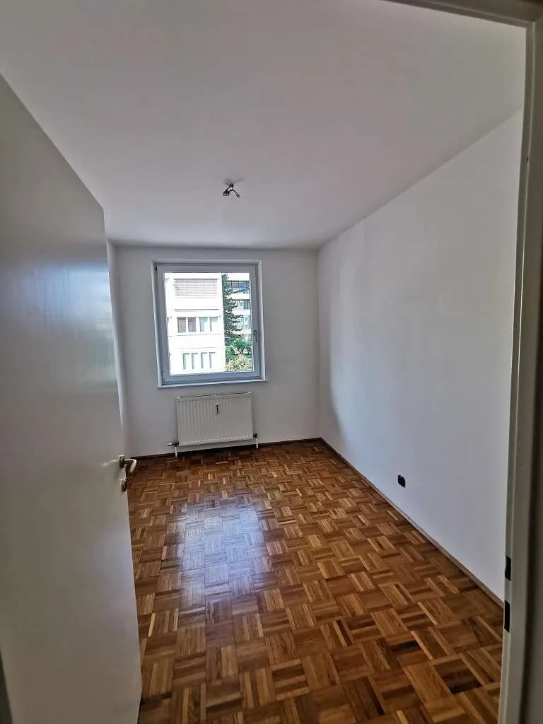 4-Zimmer-Wohnung mieten in Salzburg Stadt – 94 m², € 1.698 – Bild 5 von 11