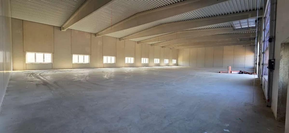 Gewerbeimmobilie mieten in Korneuburg – 1 161 m², € 5 – Bild 3 von 4