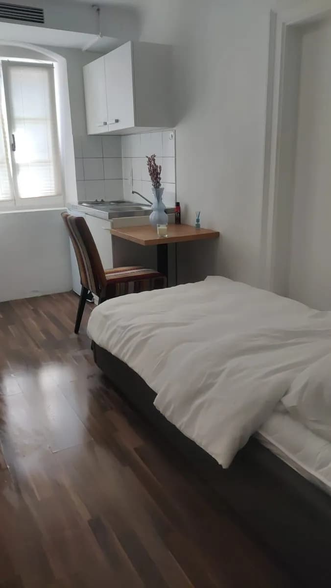 1-Zimmer-Wohnung mieten in Linz – 13 m², € 450 – Bild 4 von 6