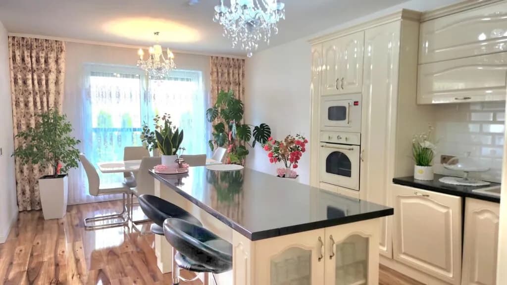 8-Zimmer-Gewerbeimmobilie kaufen in Baden – 160 m², € 1.020.000 – Bild 12 von 47
