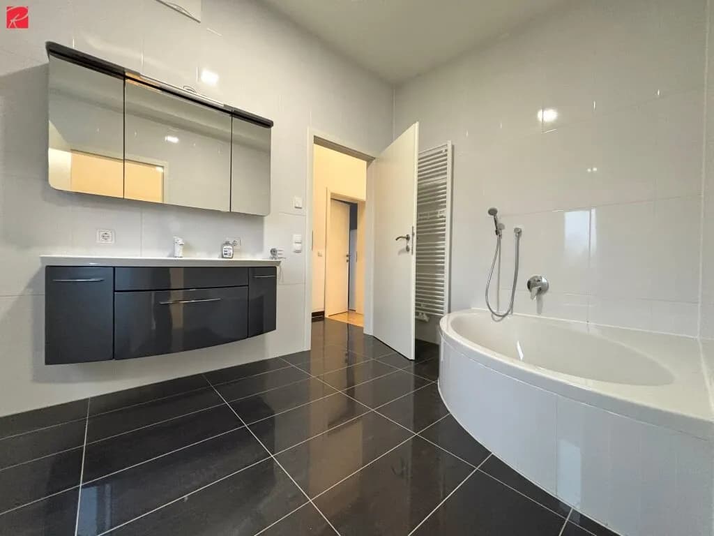 6-Zimmer-Haus kaufen in Leibnitz – 146 m², € 485.000 – Bild 3 von 9