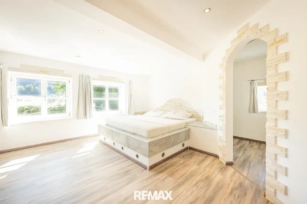 11-Zimmer-Gewerbeimmobilie kaufen in Hallein – 205,21 m², € 860.000 – Bild 7 von 19
