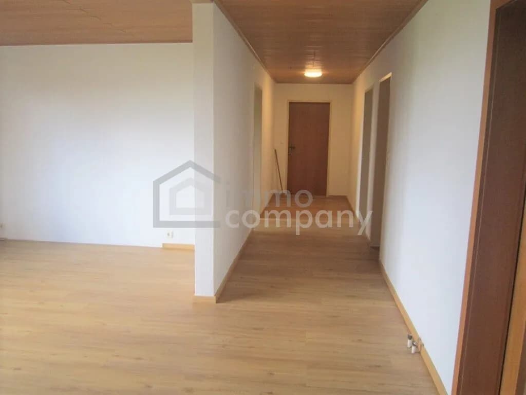5-Zimmer-Wohnung mieten in Jennersdorf – 100 m², € 919 – Bild 10 von 14