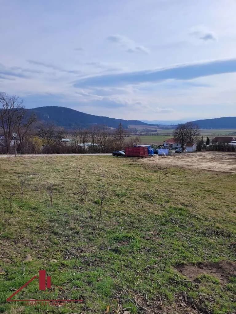 Grundstück kaufen in Wiener Neustadt Land – 665 m², € 115.000