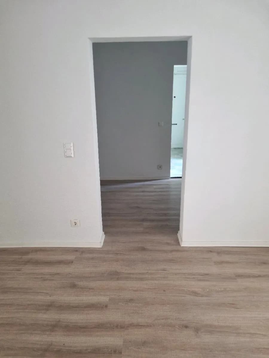 6-Zimmer-Gewerbeimmobilie mieten in Wien – 159 m², € 2.100 – Bild 9 von 11