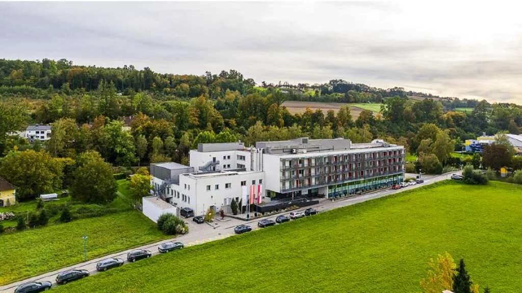 Immobilie kaufen in Grieskirchen – 3 200 m², € 15.800.000