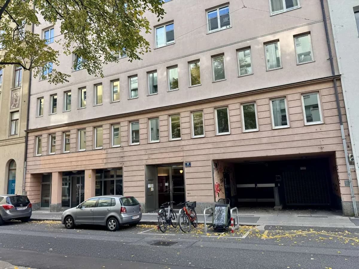Gewerbeimmobilie mieten in Wien – 653 m², € 18