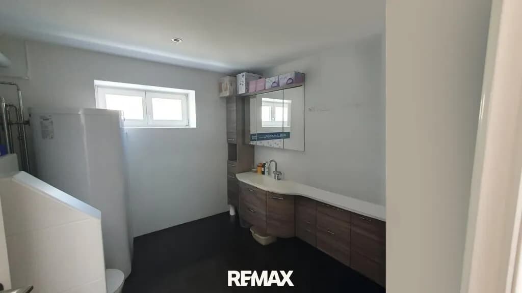 Gewerbeimmobilie mieten in Neusiedl am See – 80 m², € 1.100 – Bild 8 von 15