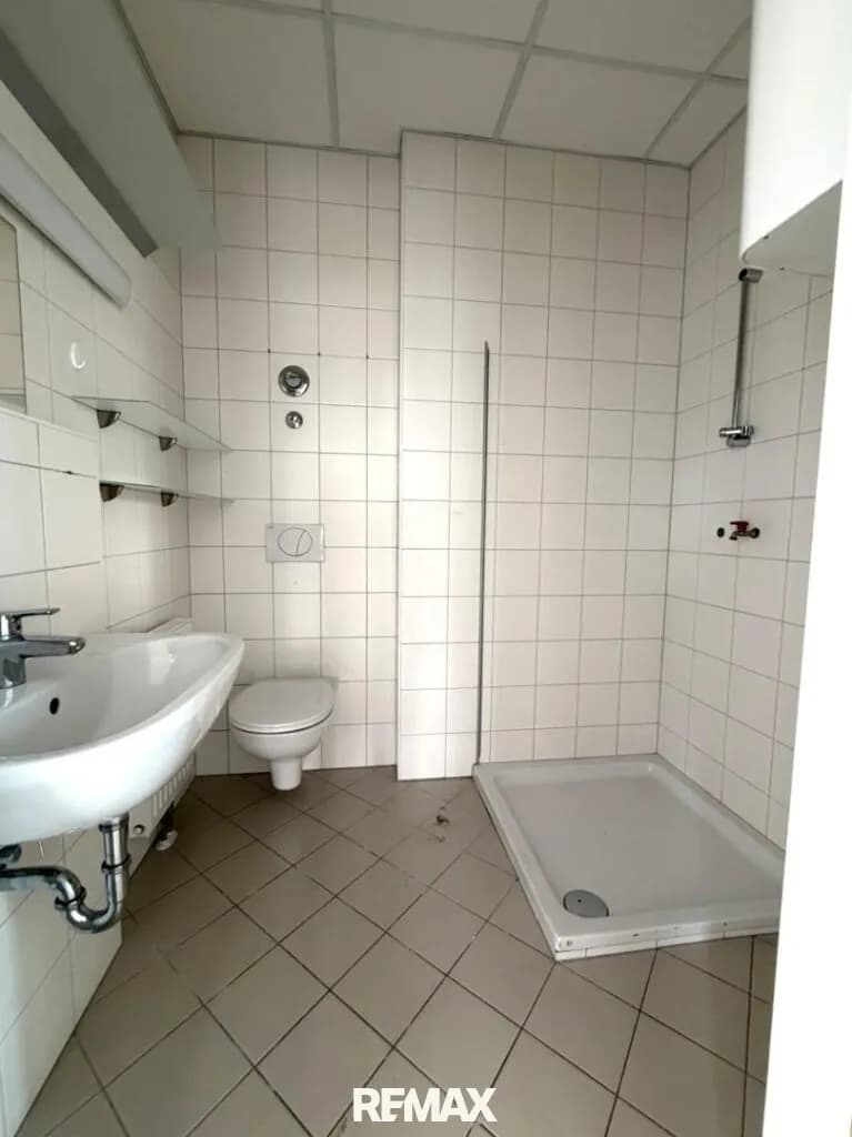 3-Zimmer-Gewerbeimmobilie mieten in Eisenstadt – 101 m², € 1.562 – Bild 7 von 10