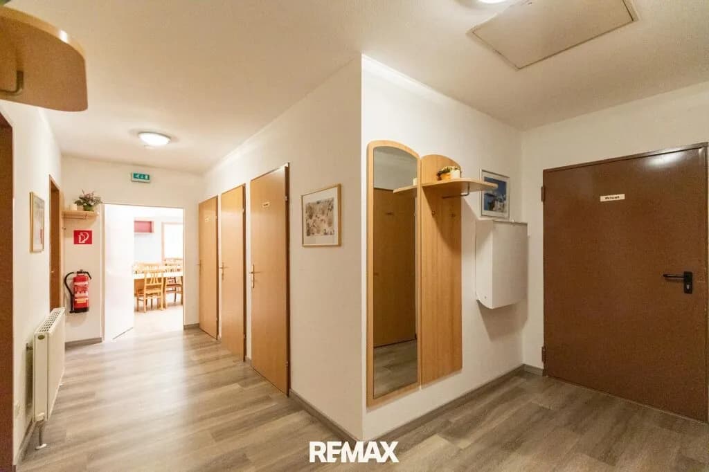 Gewerbeimmobilie kaufen in Bruck an der Leitha – 1 084 m², € 649.000 – Bild 10 von 25