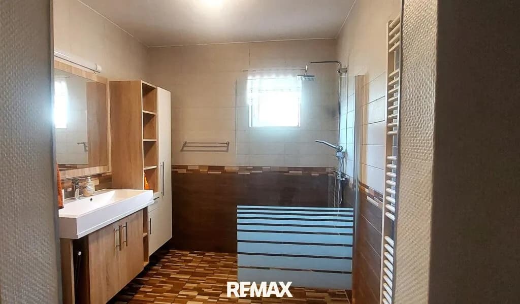 10-Zimmer-Gewerbeimmobilie kaufen in Neusiedl am See – 310 m², € 499.000 – Bild 10 von 32